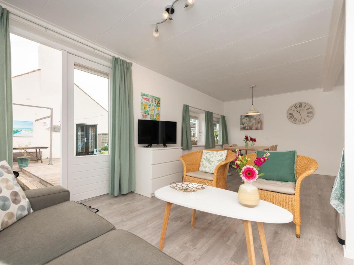 Quaint Apartment In Schoorl Near Tennis Court Bagian luar foto