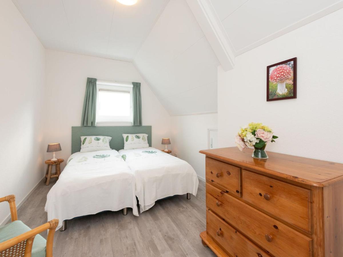 Quaint Apartment In Schoorl Near Tennis Court Bagian luar foto